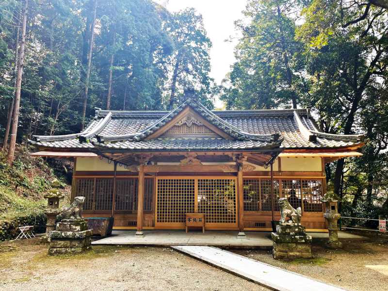 施工事例：名張市矢川春日神社改修工事のアイキャッチ画像