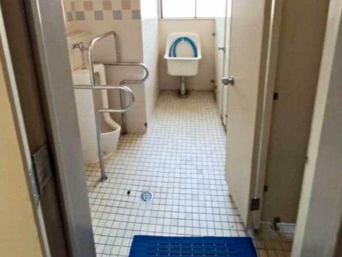 シックでかっこいい事務所内装の施工事例