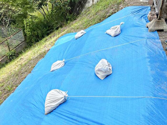 R09_98_01 法面崩落を防ぐ板柵土留工事の施工事例